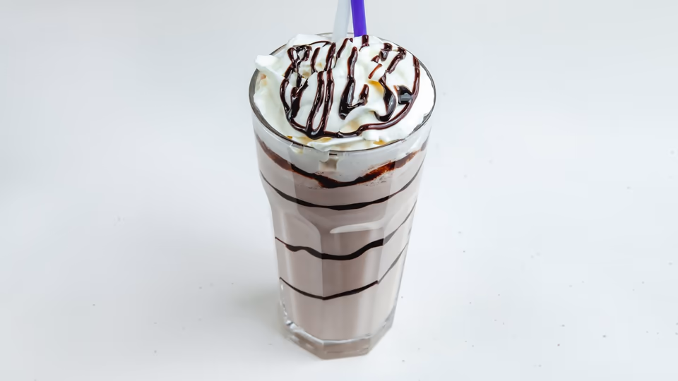 kitkat milkshake